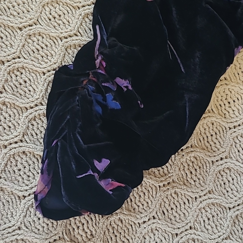 Eliza J Black Velvet Floral Print High-Low Faux-Wrap Dress - Size 4 - Picture 6 of 9